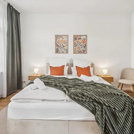 Kb Stilvoll Wohnen Im Kuenstlerhaus Apartamento Meißen